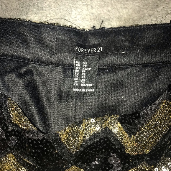 High waisted sparkly sequin shorts - Picture 4 of 4
